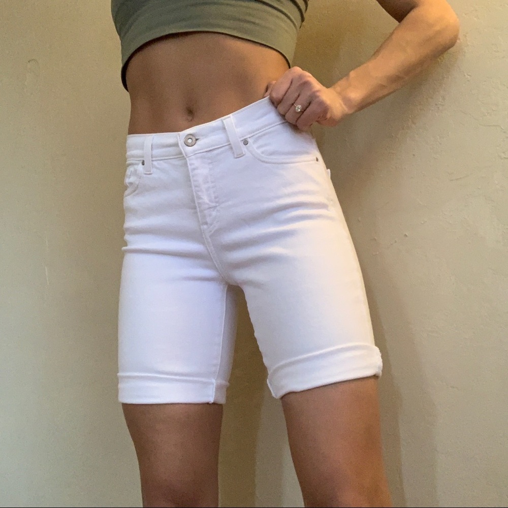 Levi’s 512 High Waisted jeans